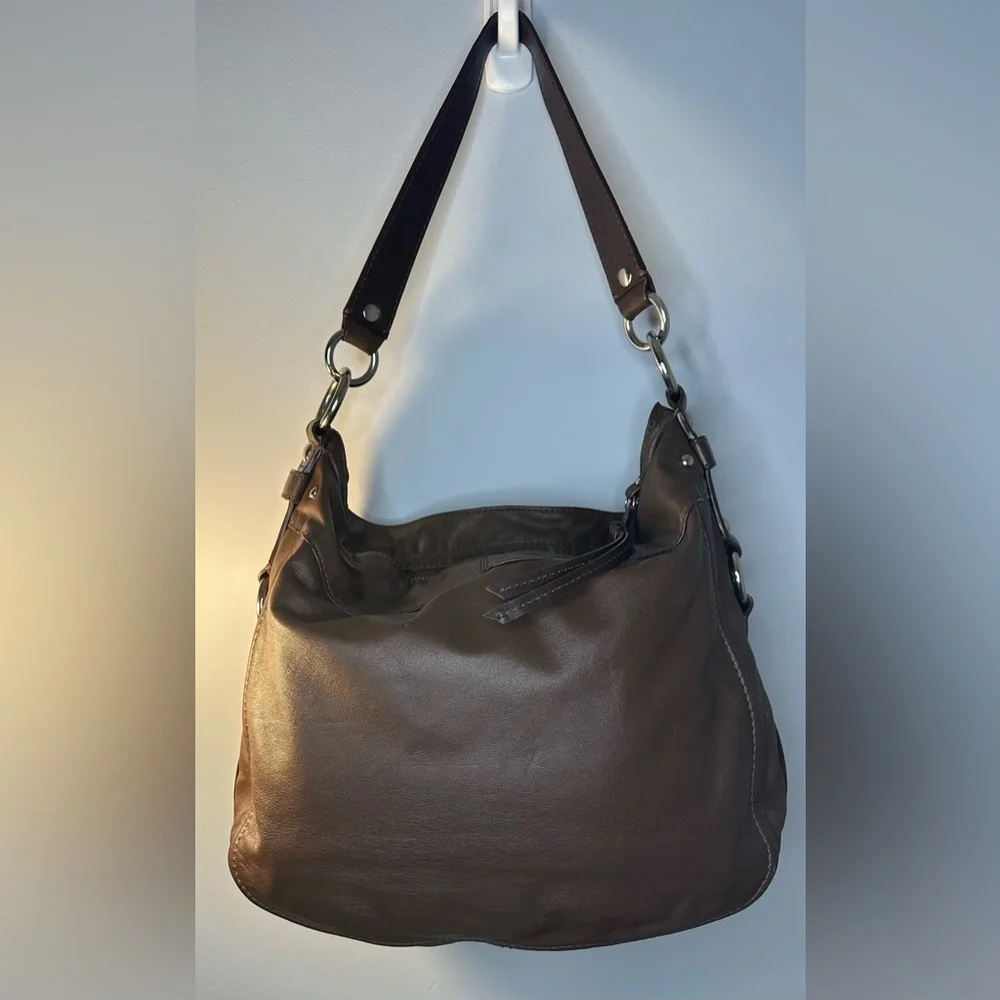 Coach Vintage Chocolate Brown Glove-tanned Leather Hobo F14706